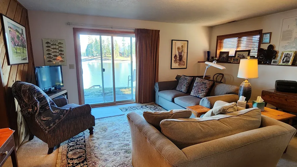 564 W Village Drive Bigfork MT 59911
