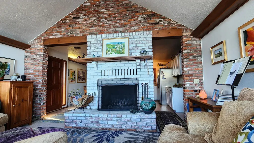 564 W Village Drive Bigfork MT 59911