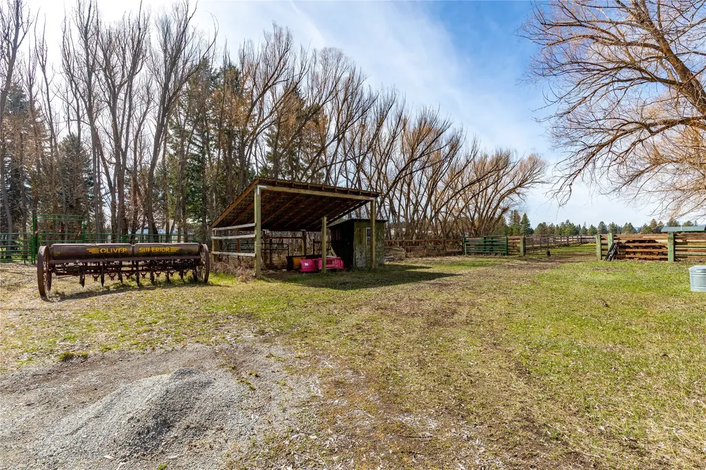 3075 Mount Highway 206 Columbia Falls MT 59912