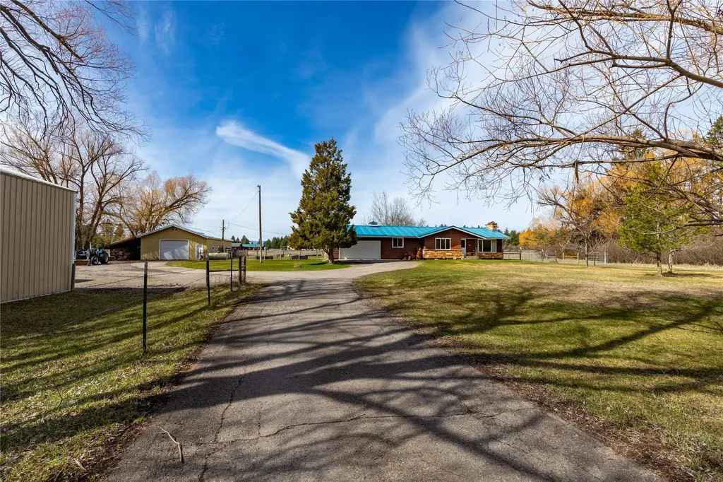 3075 Mt Highway 206 Columbia Falls MT 59912