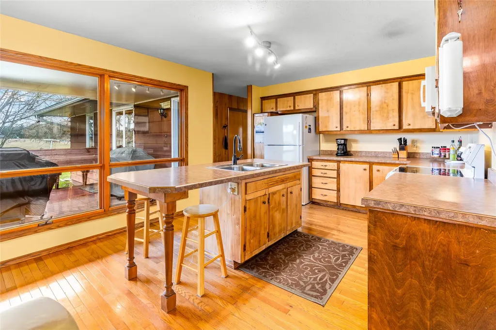 3075 Mt Highway 206 Columbia Falls MT 59912