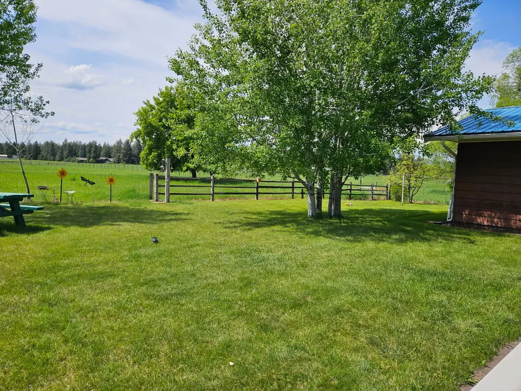 3075 Mt Highway 206 Columbia Falls MT 59912
