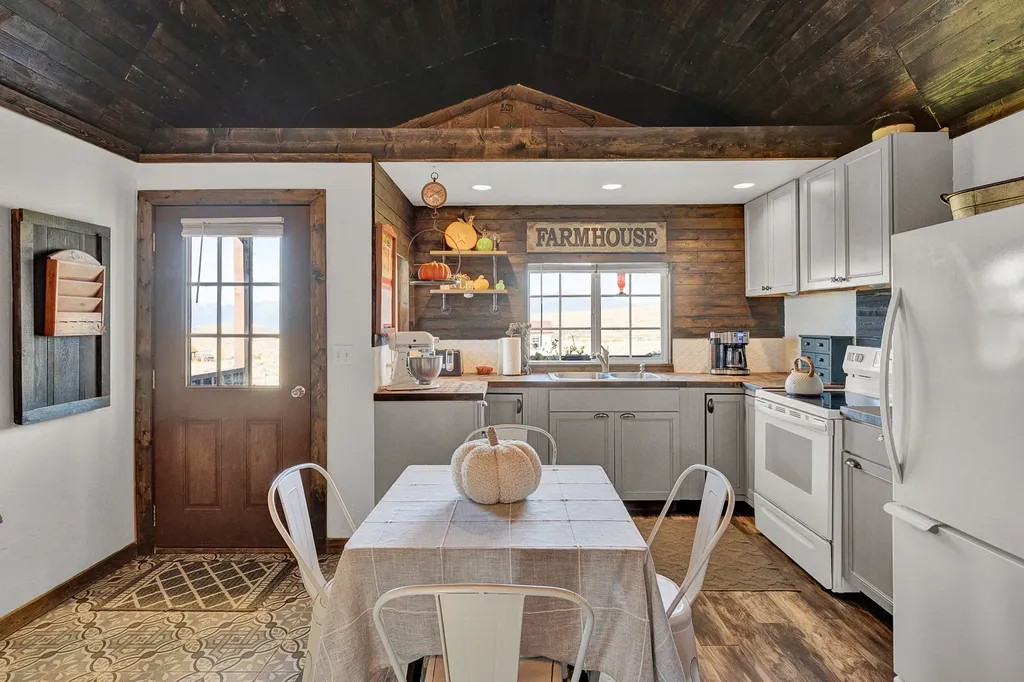 561 Double D Road Stevensville MT 59870