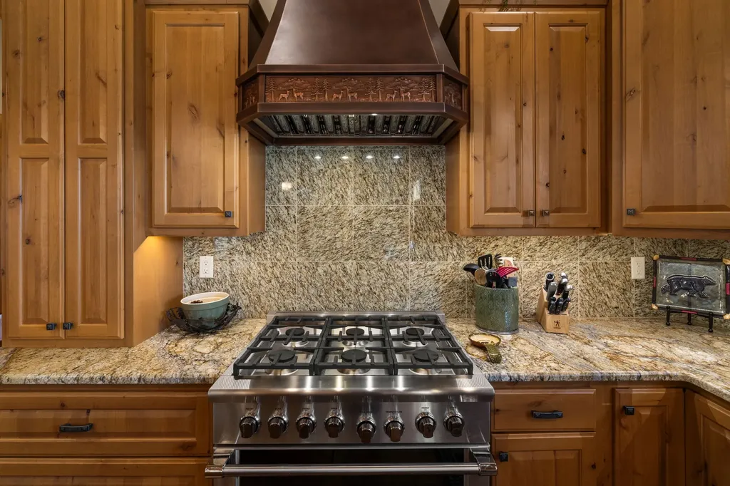 51605 Lake Mary Ronan Road Proctor MT 59929