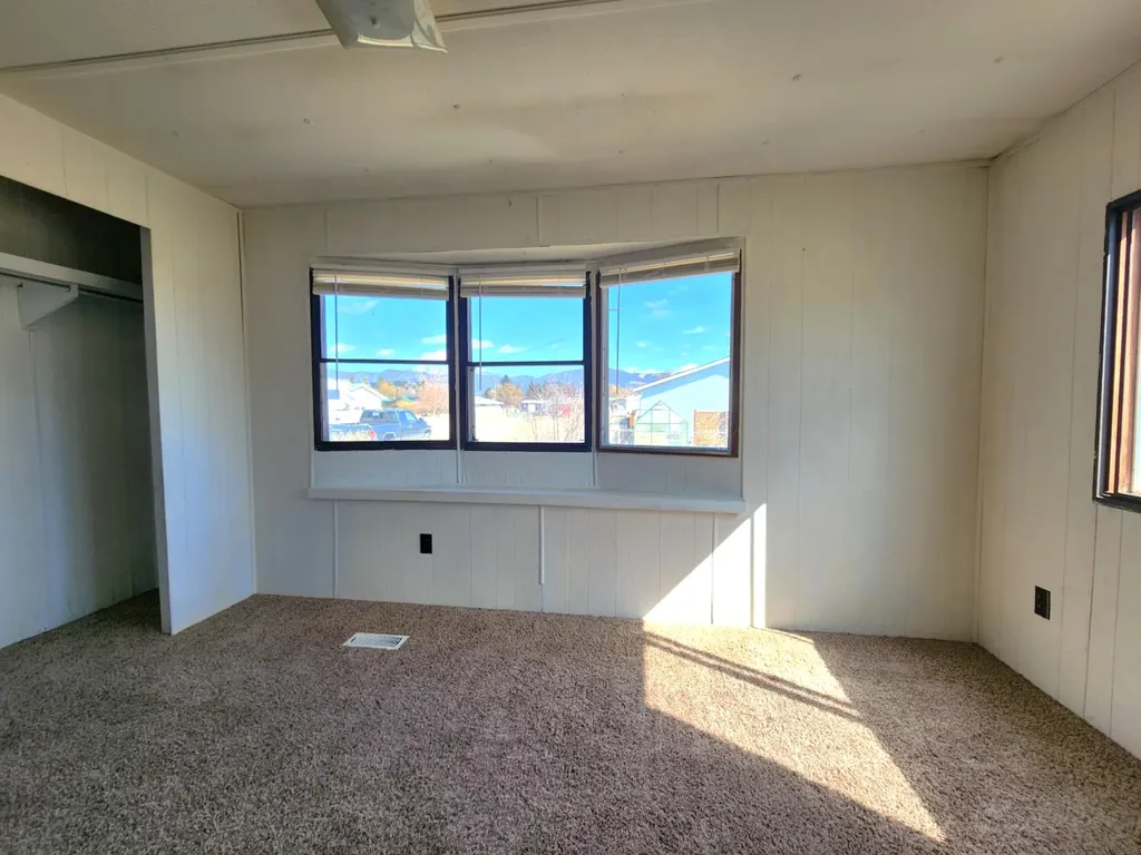204 S Cook Street Boulder MT 59632