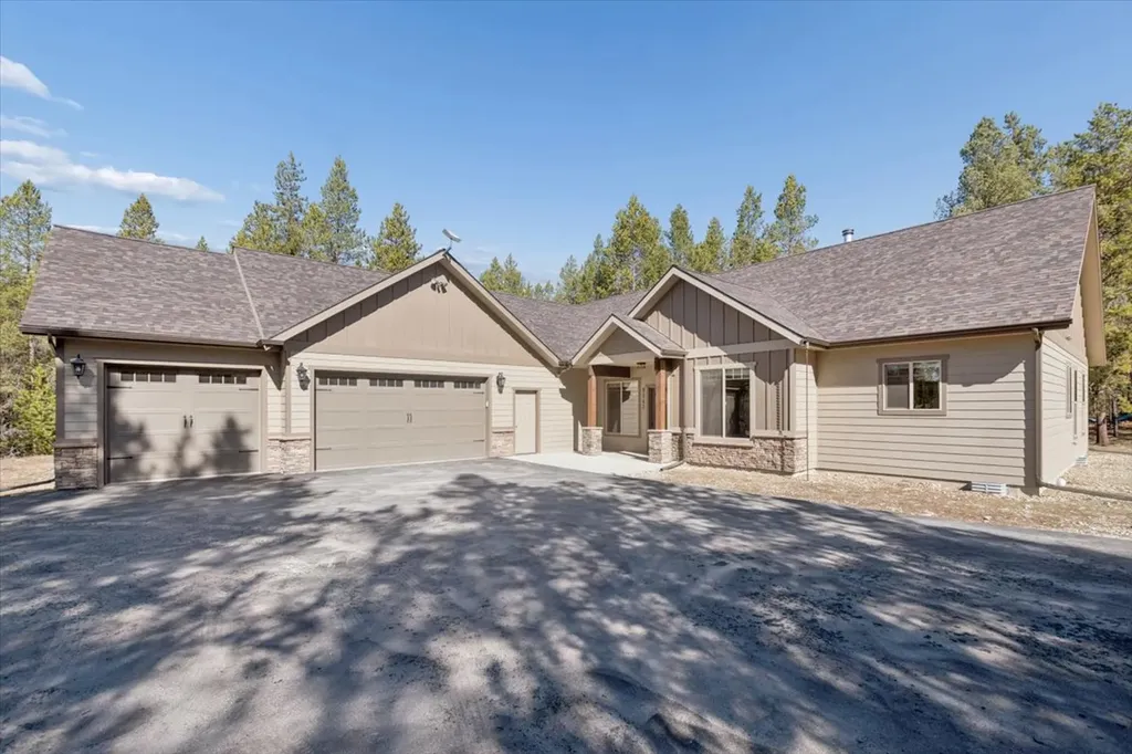 9343 Us Hwy 2 W Marion MT 59925