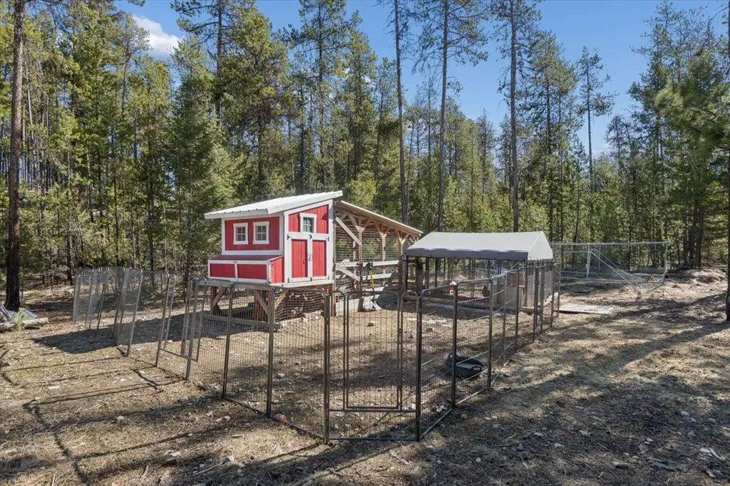 9343 Us Hwy 2 W Marion MT 59925