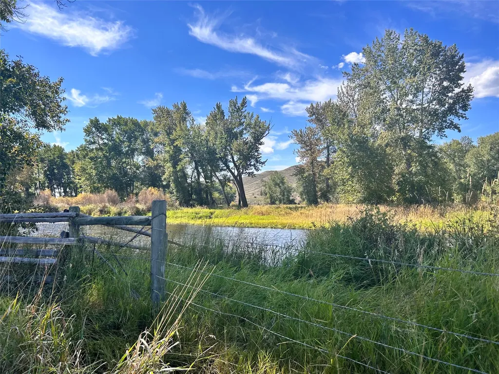 263 W Bovine Way Melrose MT 59743