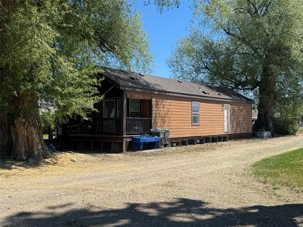 263 W Bovine Way Melrose MT 59743