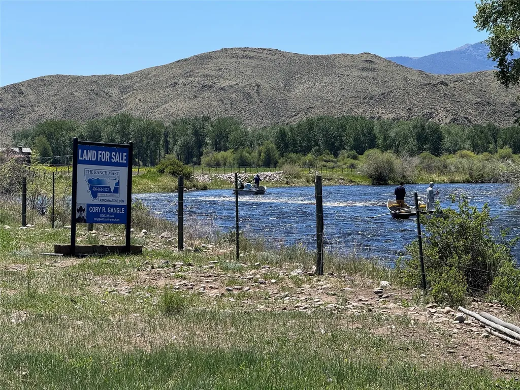 263 W Bovine Way Melrose MT 59743