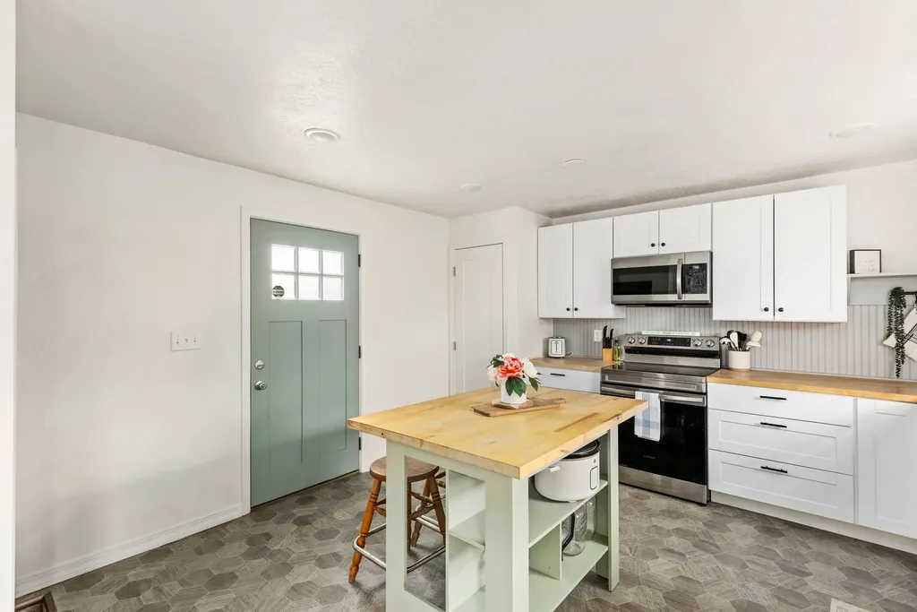 1720 9th Avenue S Great Falls MT 59405