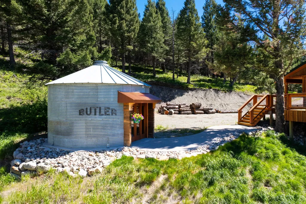 4509 Dearborn Canyon Road Augusta MT 59410