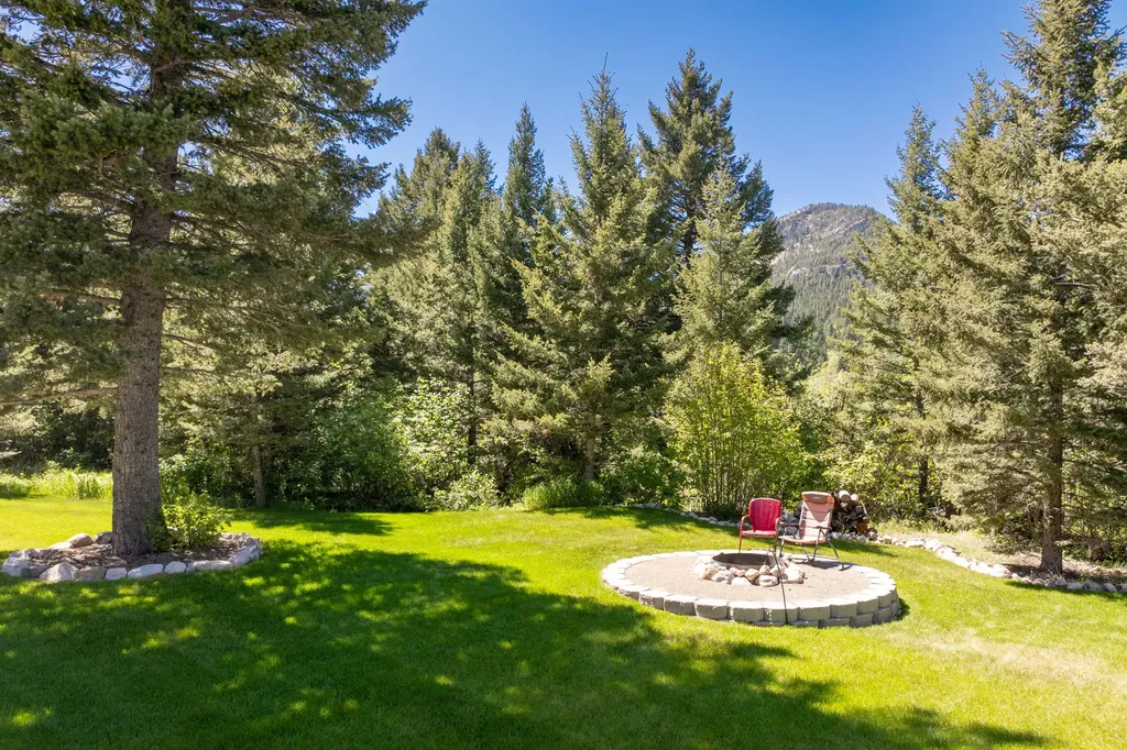 4509 Dearborn Canyon Road Augusta MT 59410