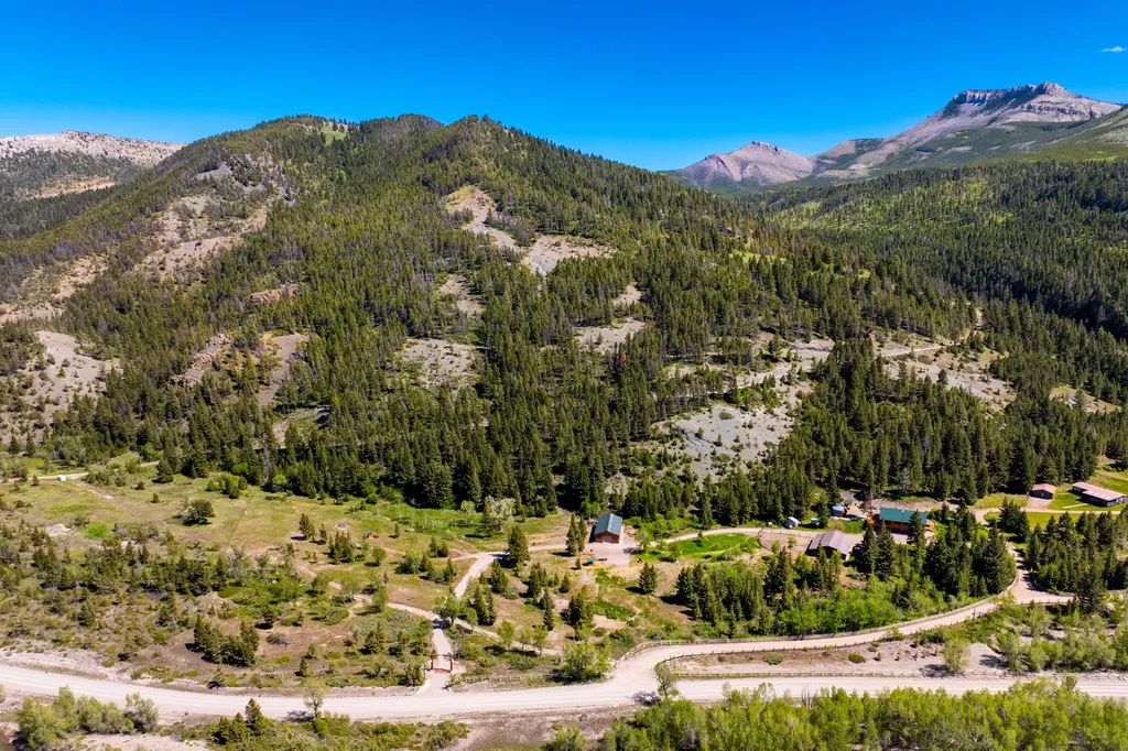 4509 Dearborn Canyon Road Augusta MT 59410