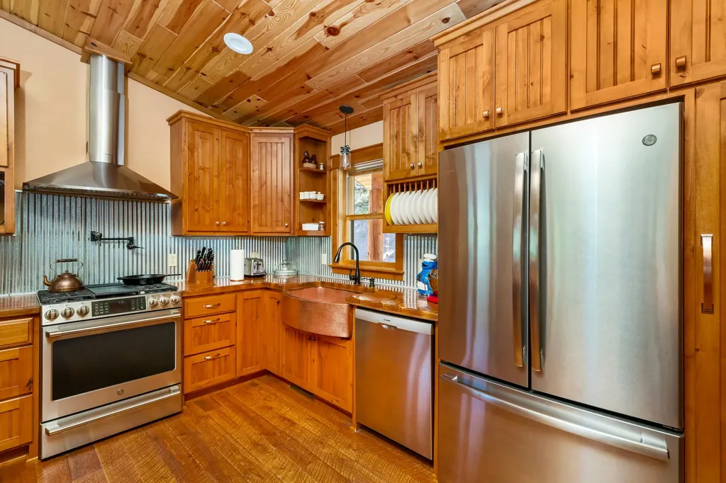 4509 Dearborn Canyon Road Augusta MT 59410