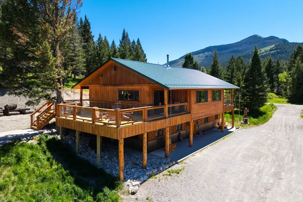 4509 Dearborn Canyon Road Augusta MT 59410