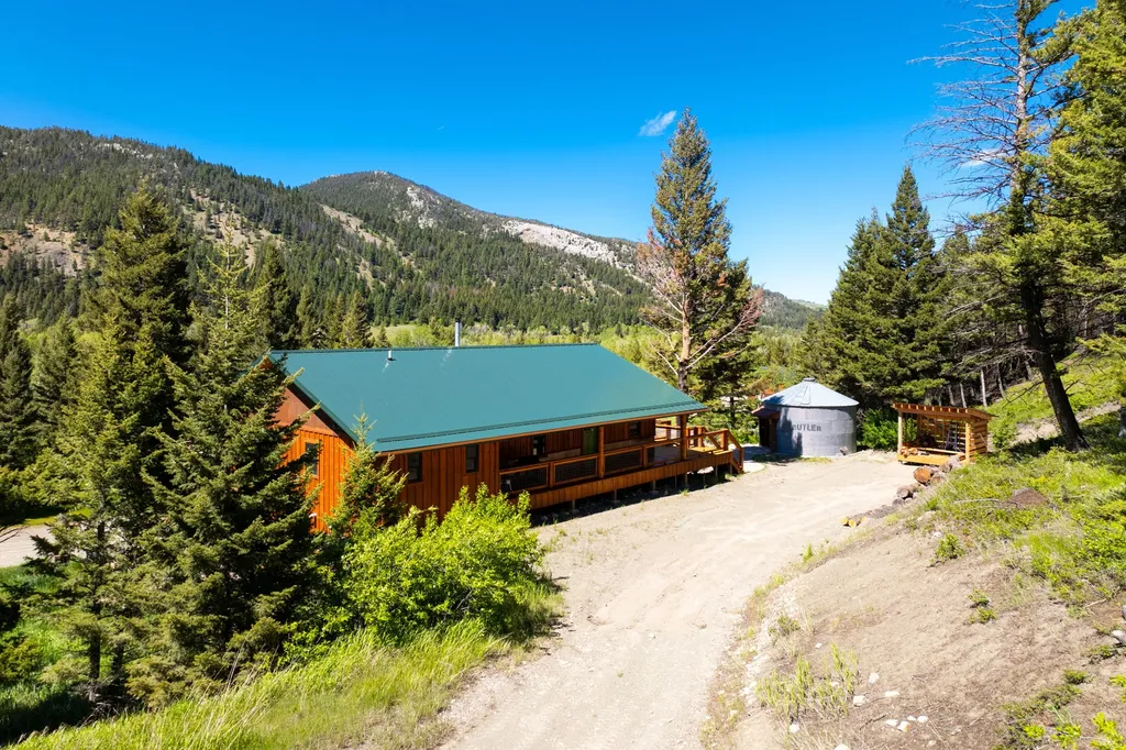 4509 Dearborn Canyon Road Augusta MT 59410