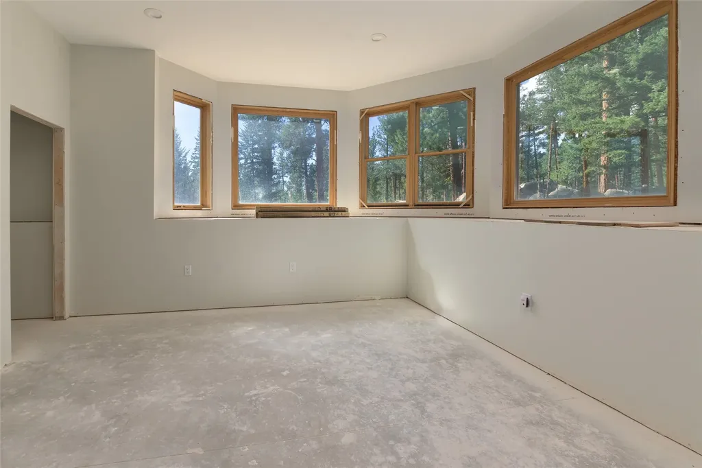 437 Redtail Hawk Lane Stevensville MT 59870