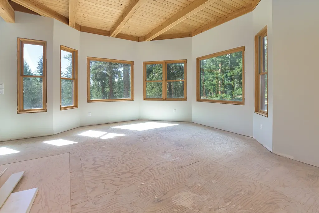437 Redtail Hawk Lane Stevensville MT 59870