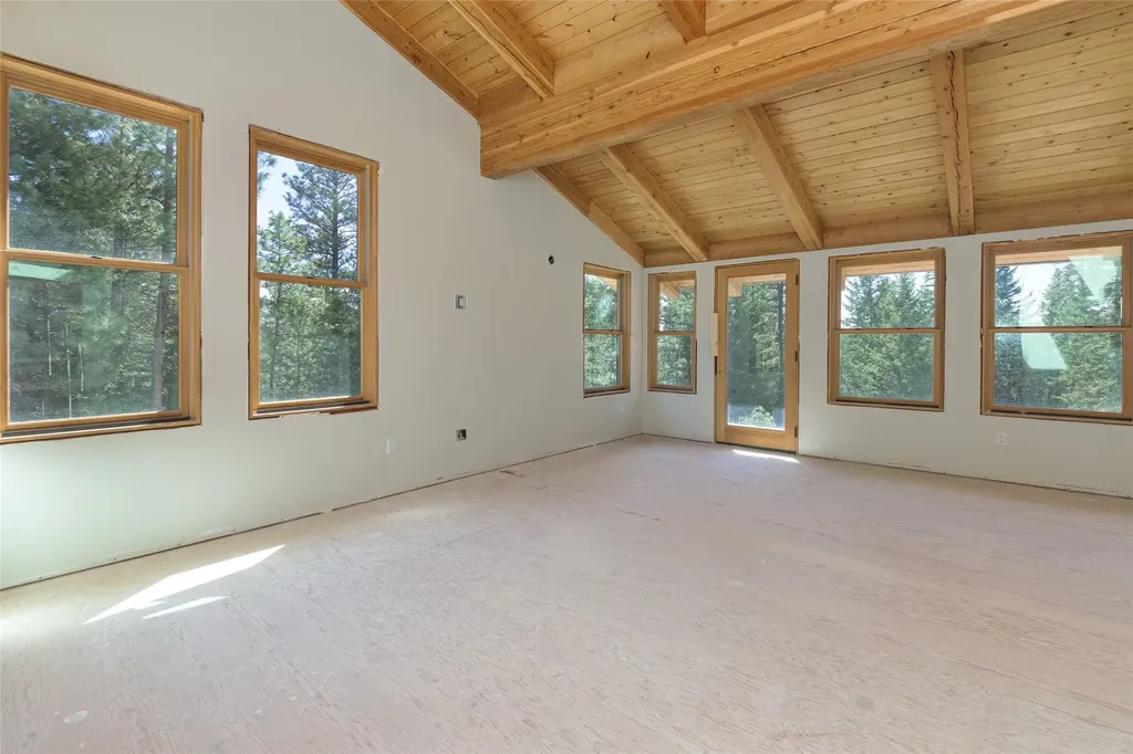 437 Redtail Hawk Lane Stevensville MT 59870