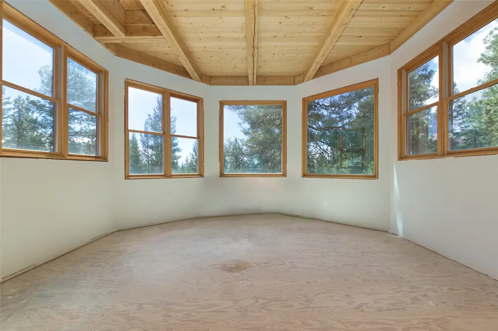 437 Redtail Hawk Lane Stevensville MT 59870