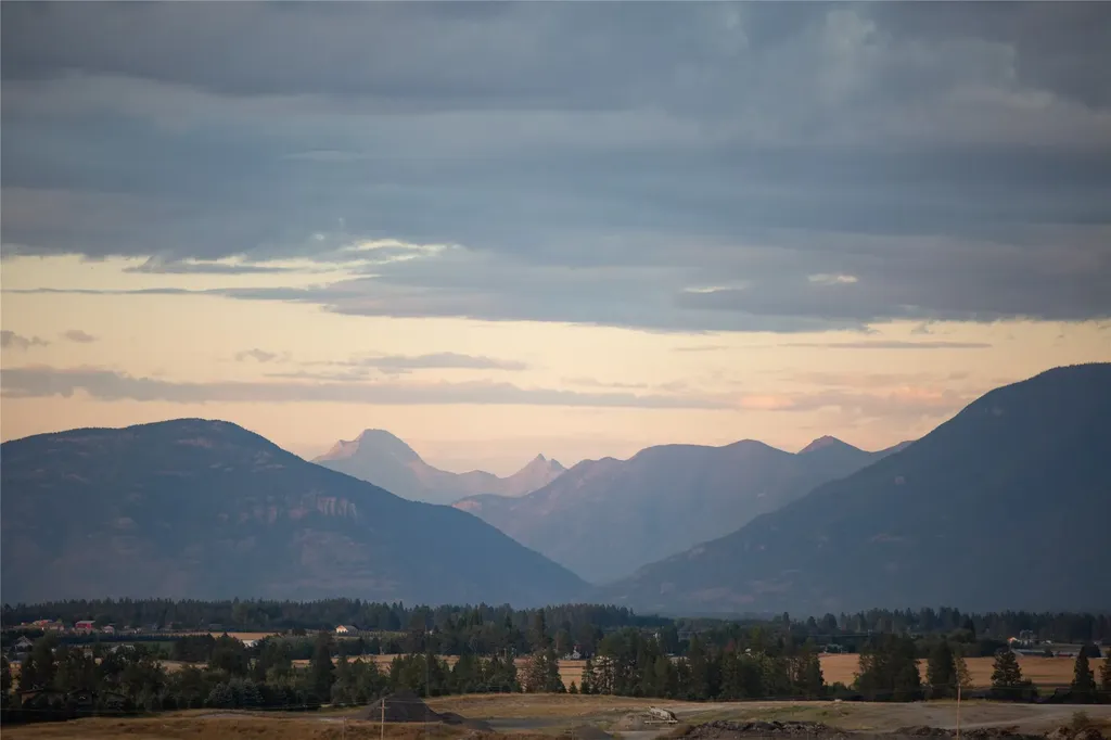135 Blue Moon Court Kalispell MT 59901