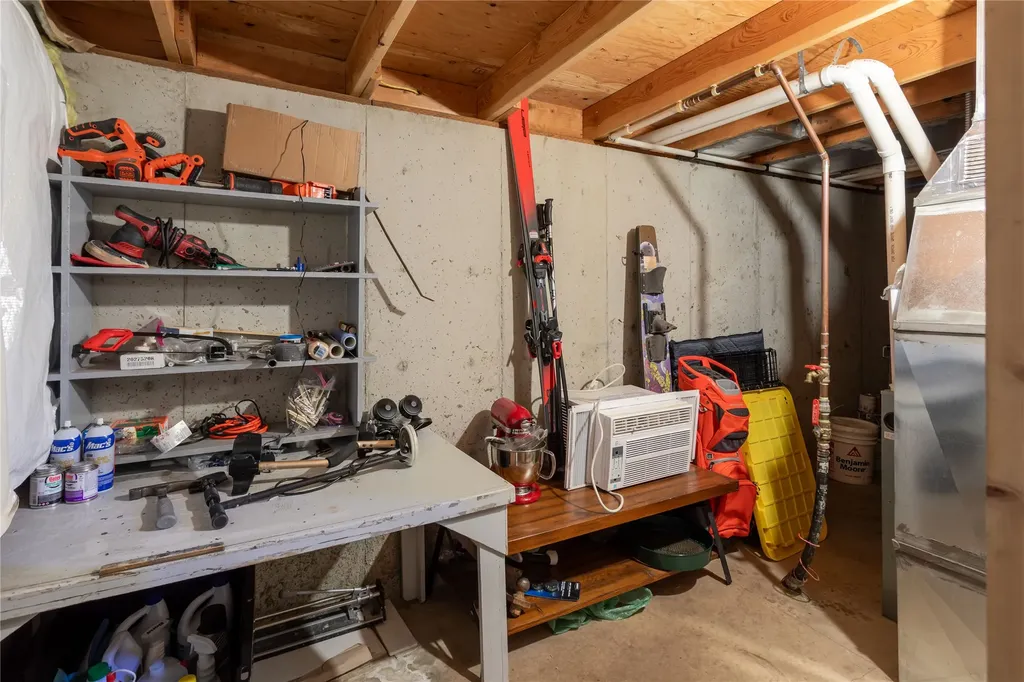 938 Rollins Street Missoula MT 59801