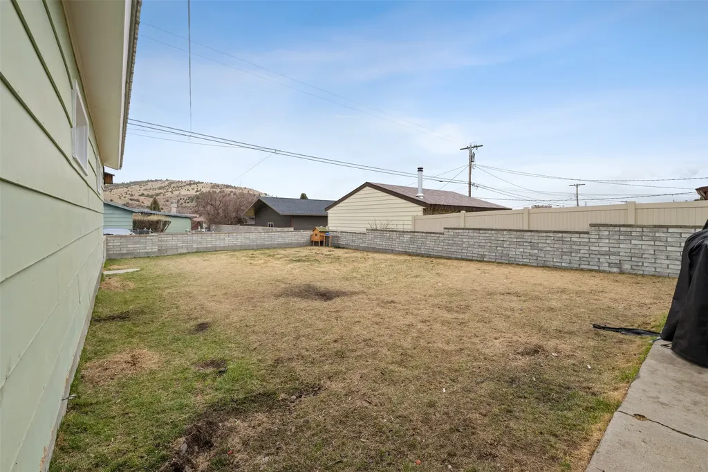 1814 Haggin Street Anaconda MT 59711
