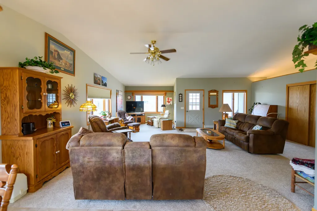 46 Tuke Lane Sheridan MT 59749