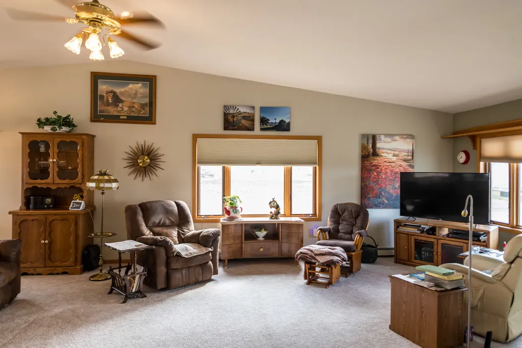 46 Tuke Lane Sheridan MT 59749