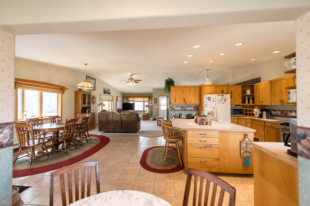 46 Tuke Lane Sheridan MT 59749