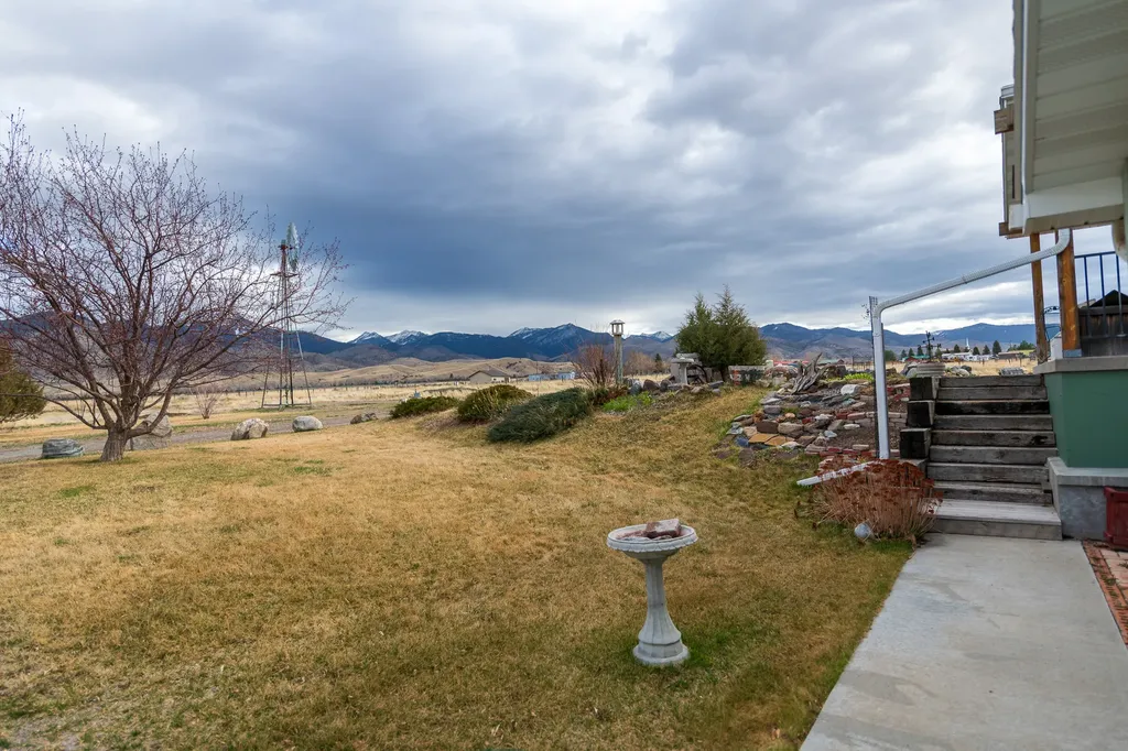 46 Tuke Lane Sheridan MT 59749