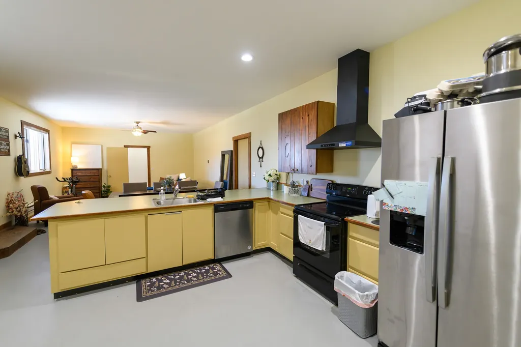 46 Tuke Lane Sheridan MT 59749