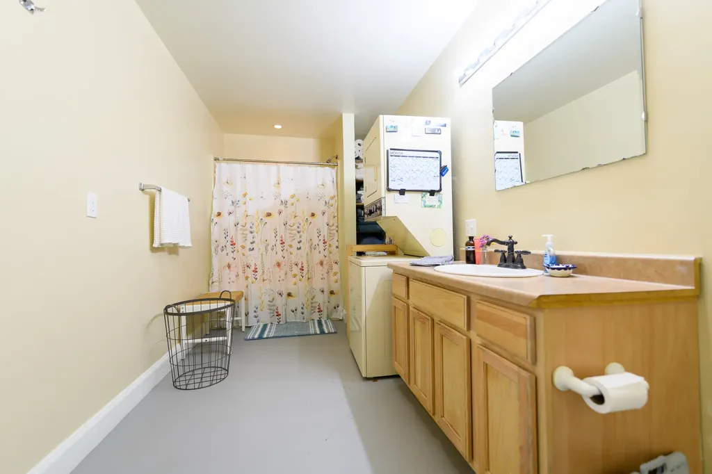46 Tuke Lane Sheridan MT 59749
