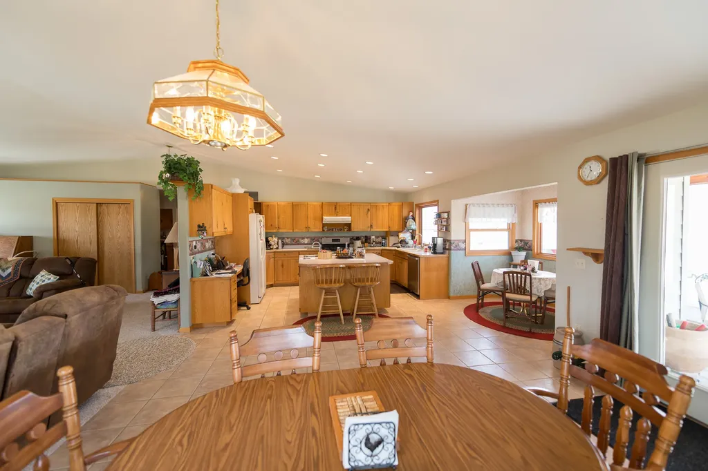 46 Tuke Lane Sheridan MT 59749