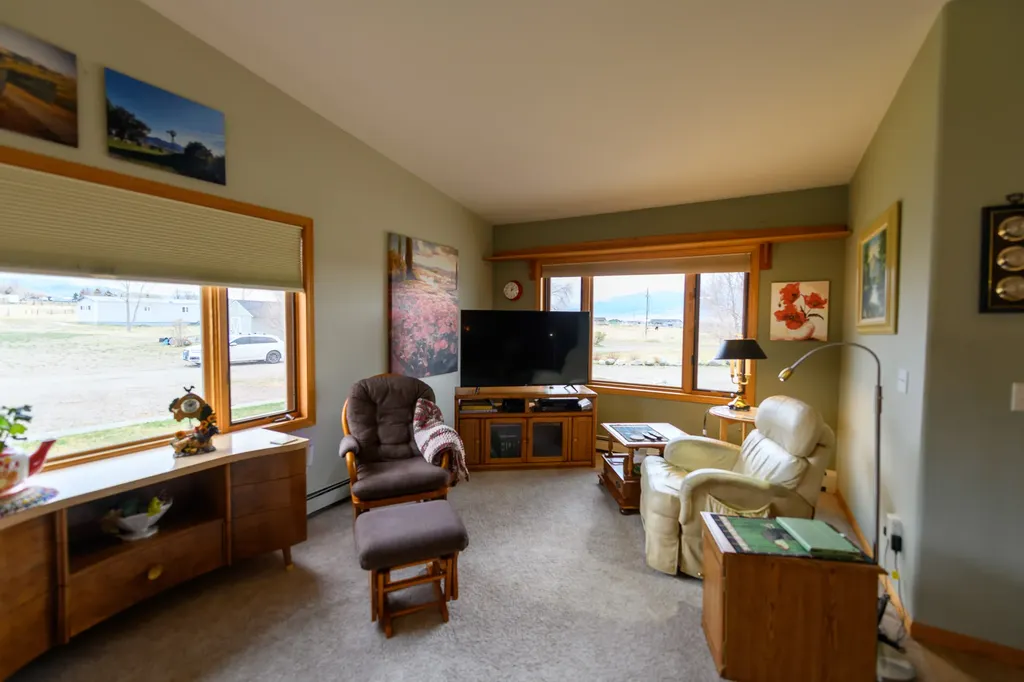 46 Tuke Lane Sheridan MT 59749