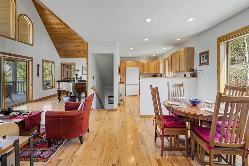 3767 Eagle Bay Drive Helena MT 59602