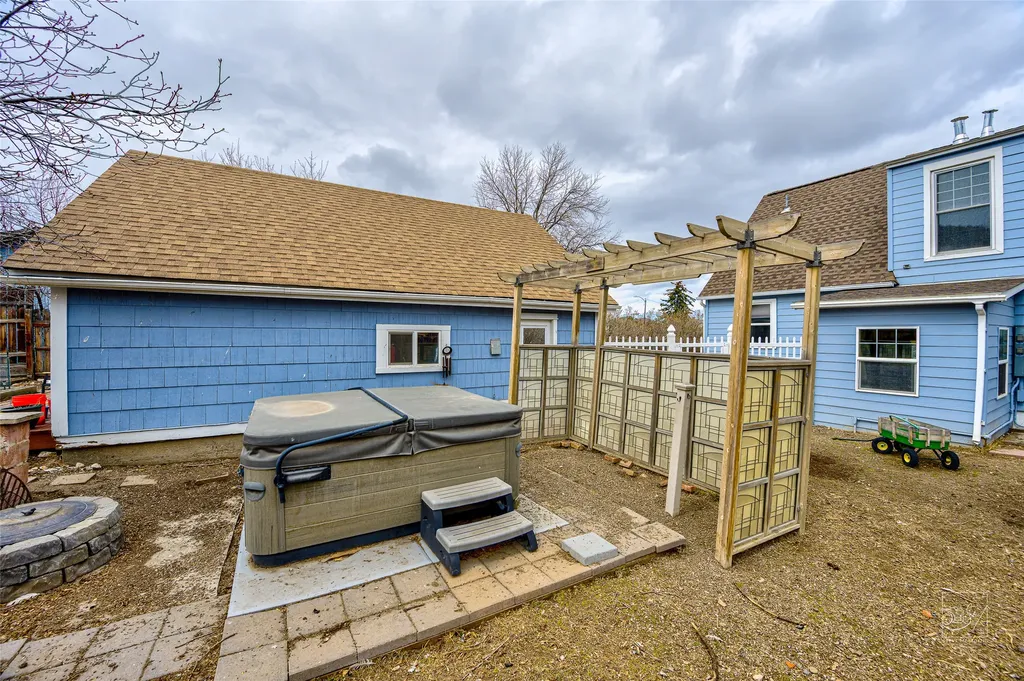 1021 Leslie Avenue Helena MT 59601