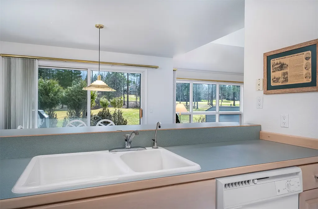 737 Augusta Loop Columbia Falls MT 59912