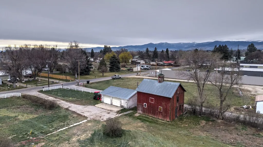 105 Lewis Lane Hamilton MT 59840