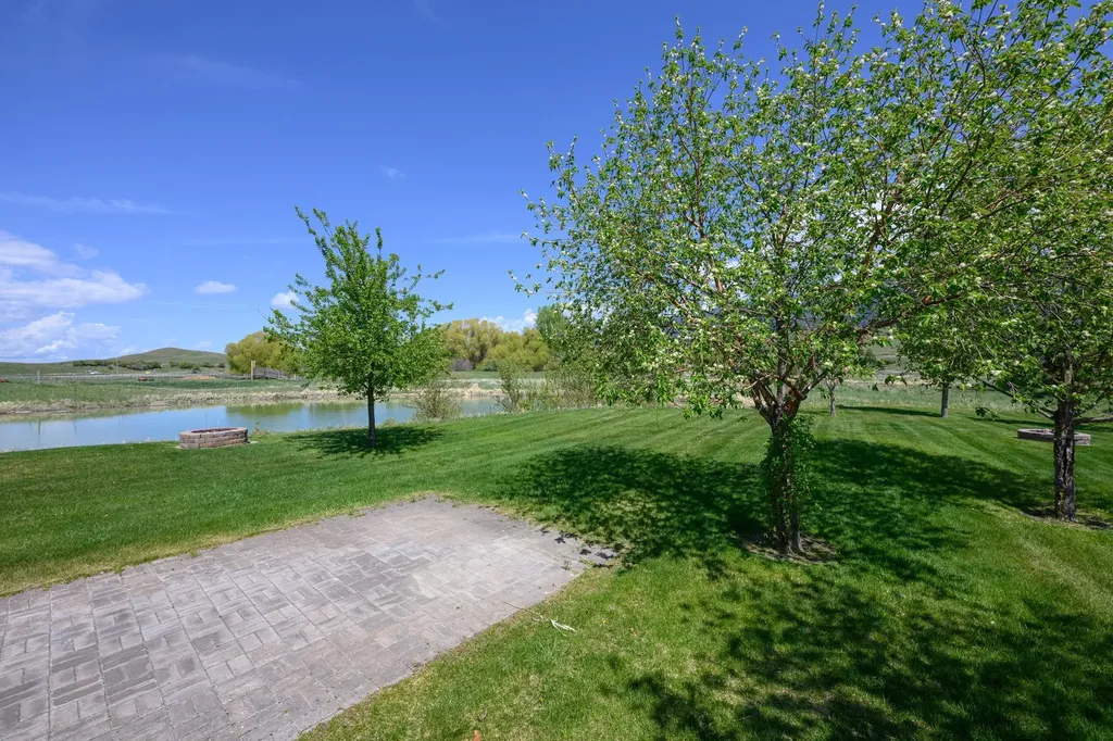 446 Kingfisher Loop Eureka MT 59917