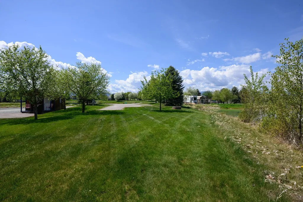 446 Kingfisher Loop Eureka MT 59917