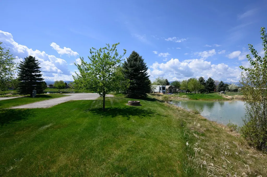 446 Kingfisher Loop Eureka MT 59917
