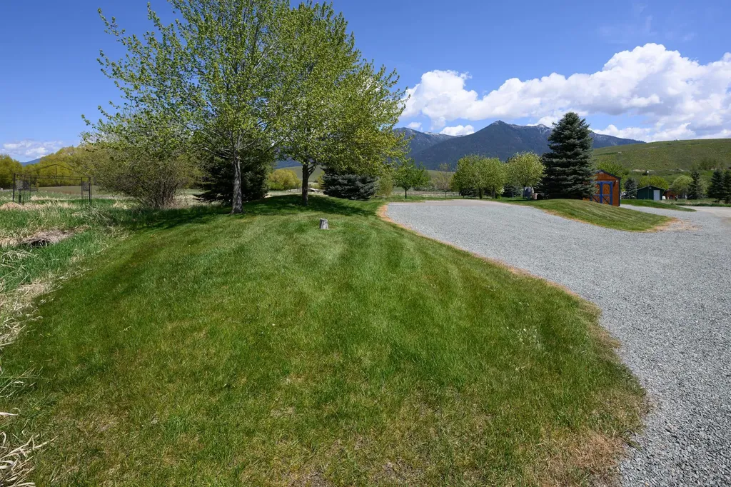 446 Kingfisher Loop Eureka MT 59917