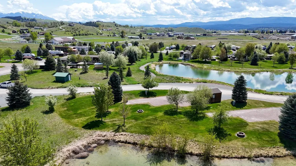 446 Kingfisher Loop Eureka MT 59917