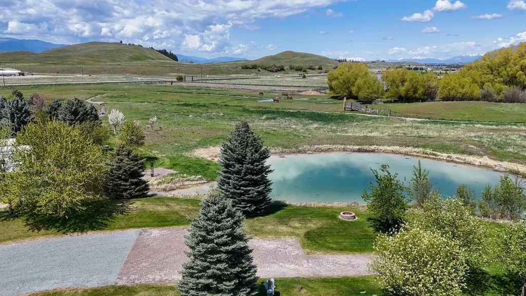 446 Kingfisher Loop Eureka MT 59917
