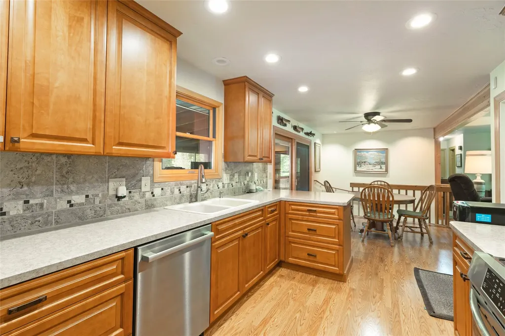 4580 Whitewater Park Potomac MT 59823