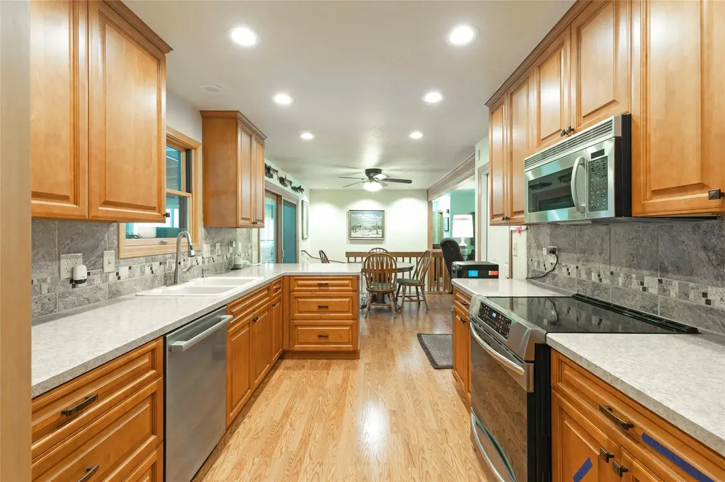 4580 Whitewater Park Potomac MT 59823