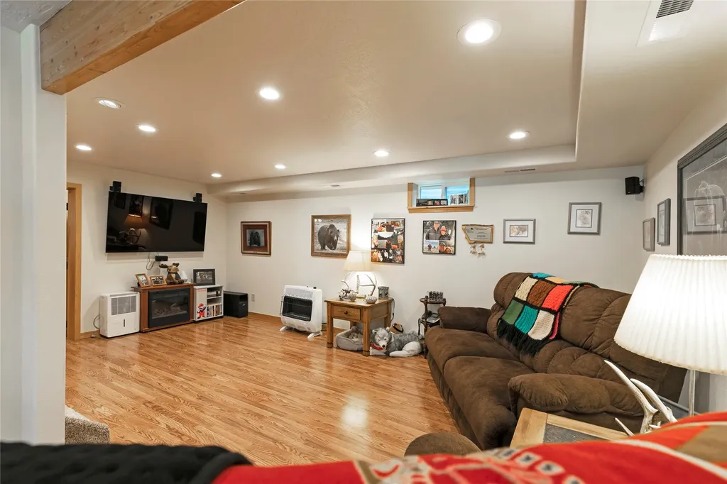 4580 Whitewater Park Potomac MT 59823