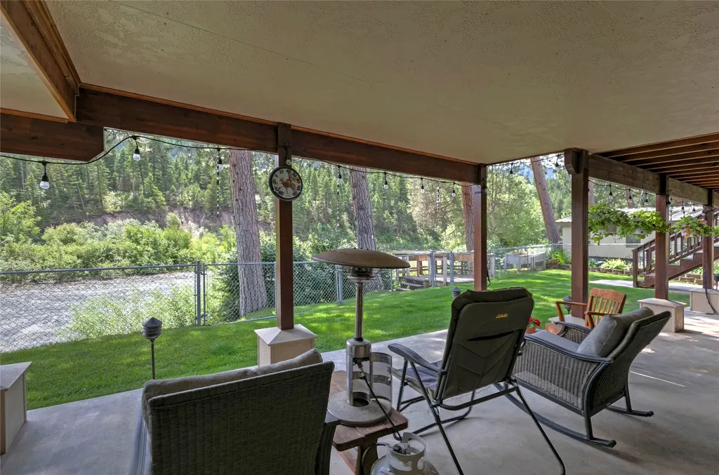 4580 Whitewater Park Potomac MT 59823